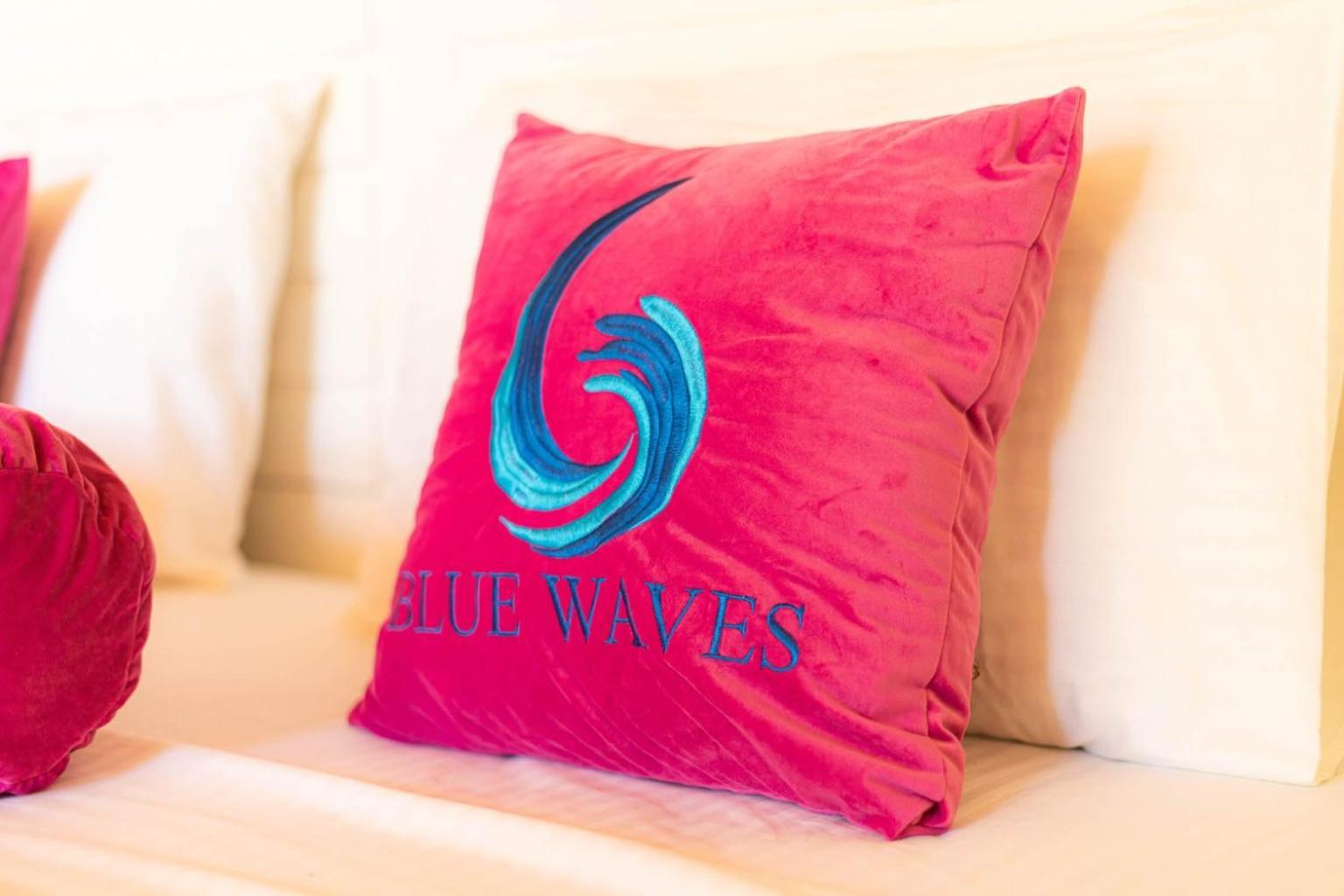 Blue Waves Kite Surfing Beach Resort كالبيتيا المظهر الخارجي الصورة