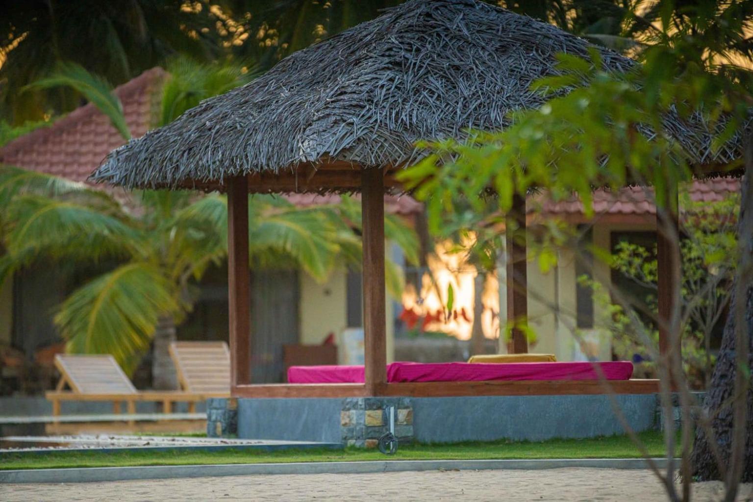 Blue Waves Kite Surfing Beach Resort كالبيتيا المظهر الخارجي الصورة